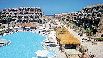 Caves Beach Resort Hurghada *****