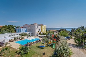 Manora hotel