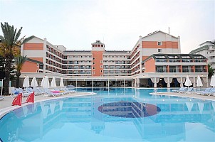 Insula Resort Hotel *****