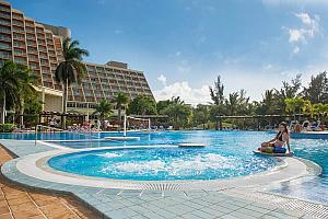BLAU VARADERO ****