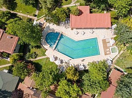 Petrino ECO Village