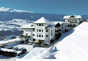 Hotel Alpenfriede v Jerzens