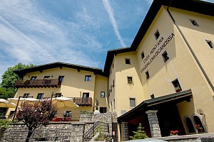 Hotel Casa Montana S. Maddalena